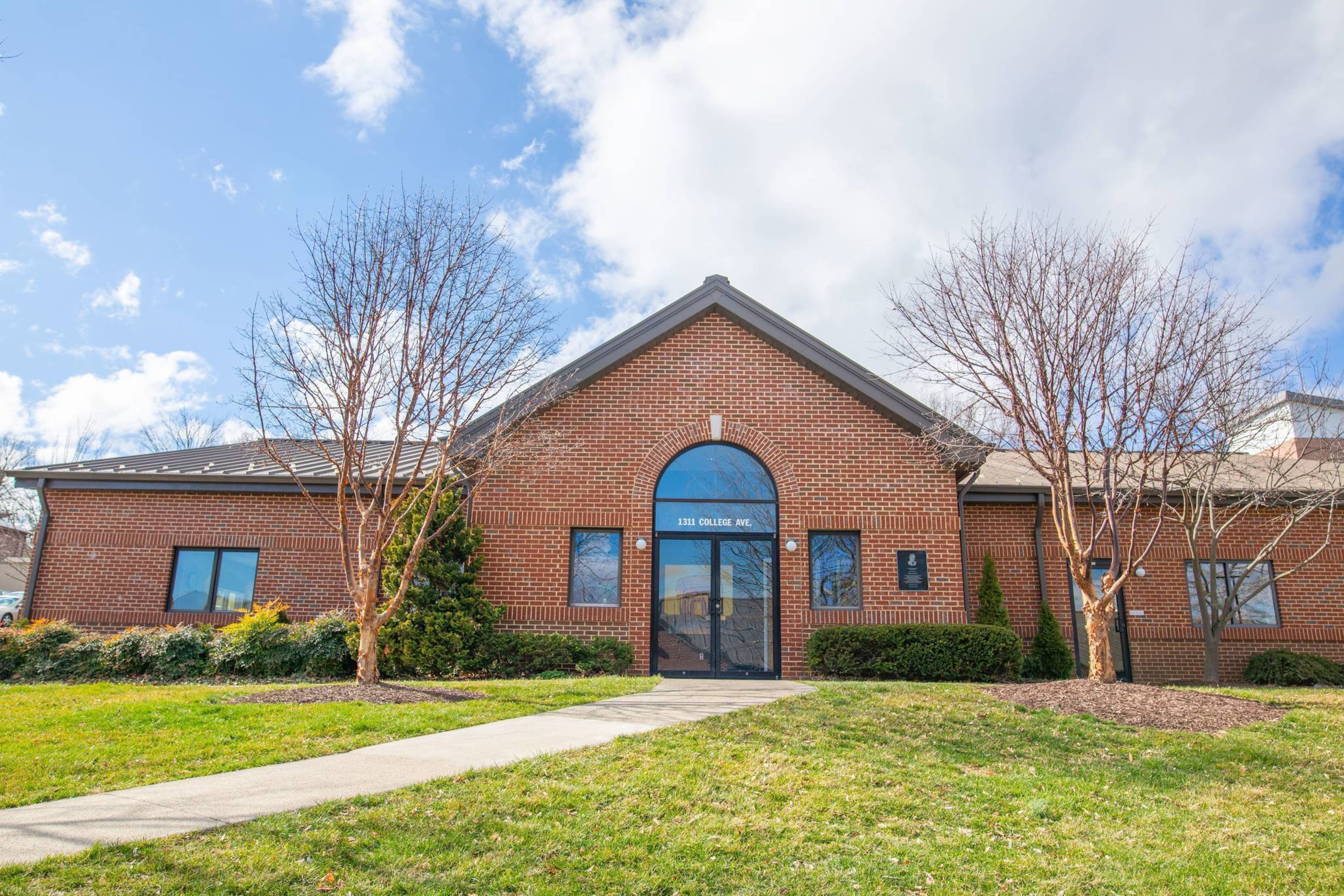 Augsberger art center